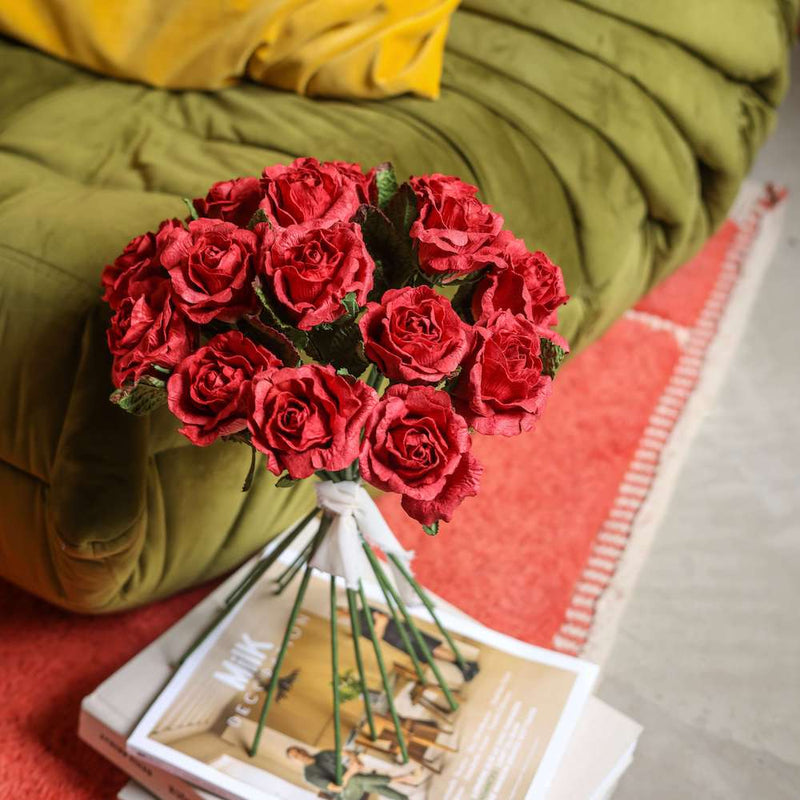 cadeau-saint-valentin-flowrette-papier-rouge