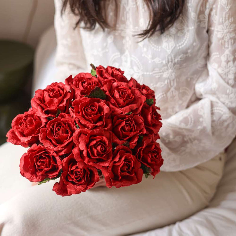 cadeau-saint-valentin-flowrette-papier-rouge