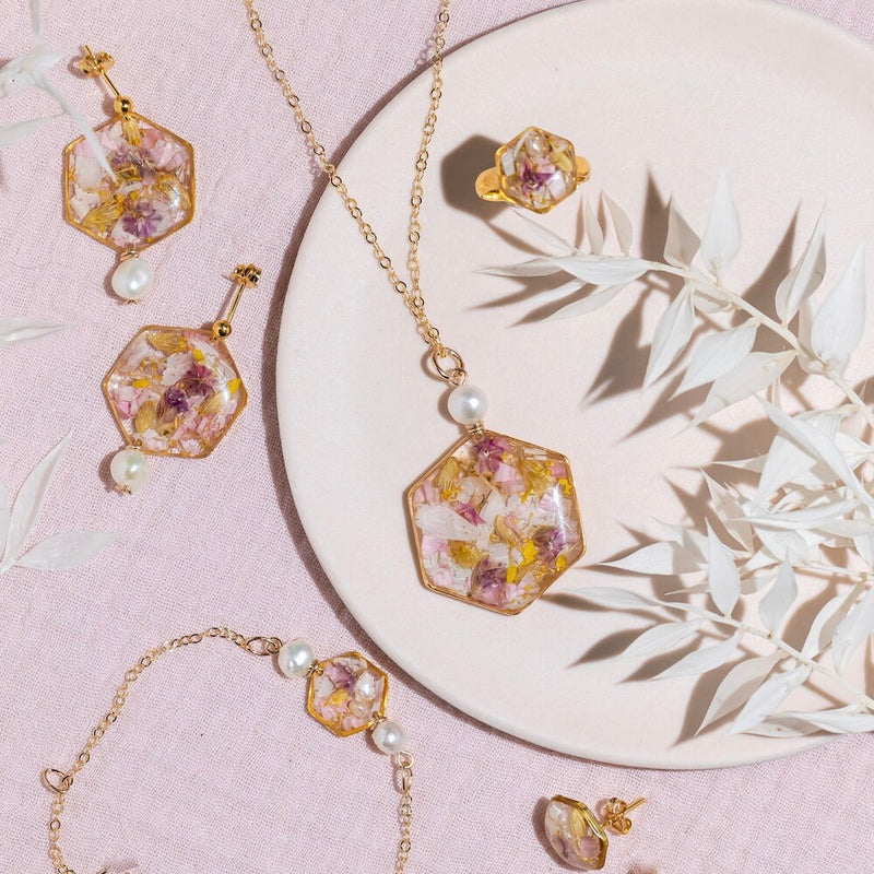 bijoux-fleuris-flowrette-grande-boucle-oreille-scarlette