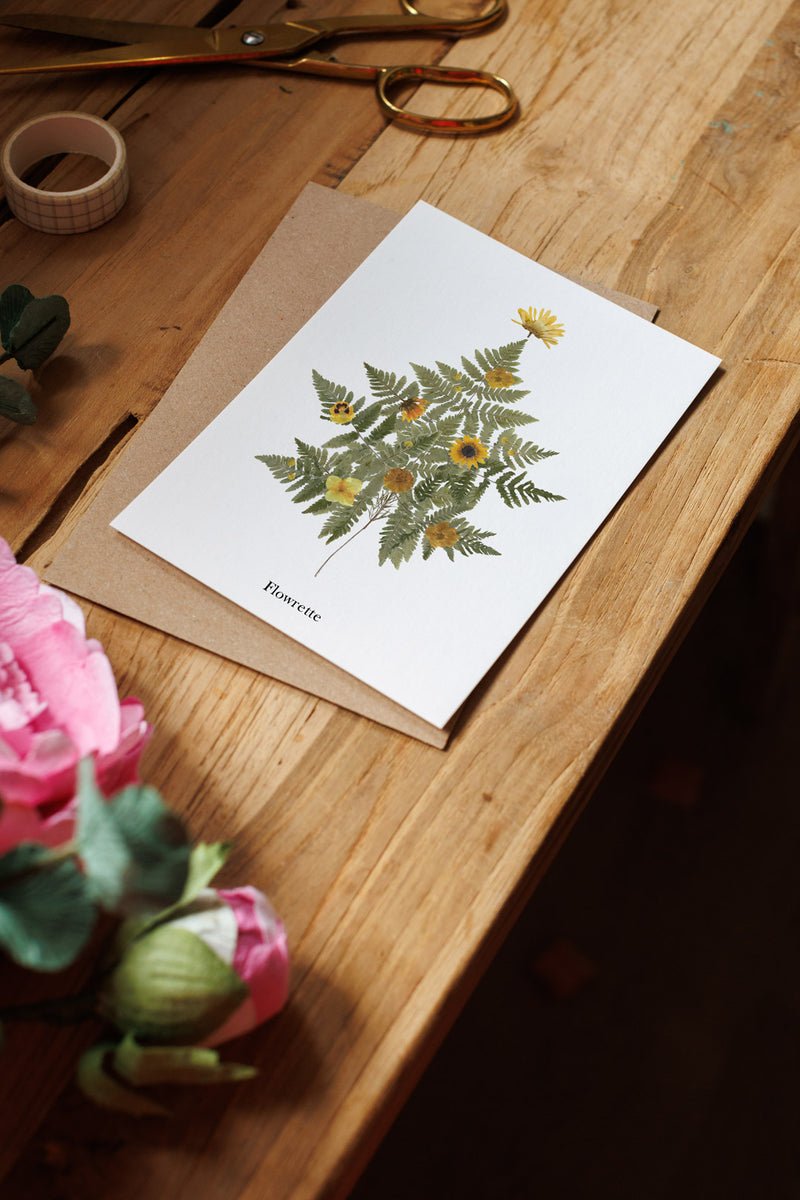 Gelbe Weihnachtsbaum-Postkarte