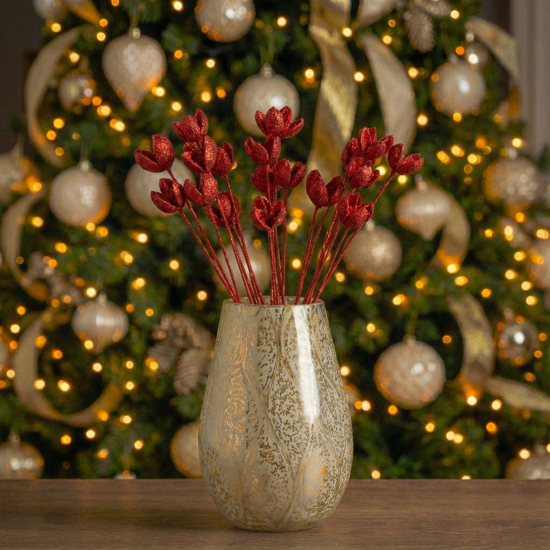 Getrocknete Castanopsis am Stiel Rot