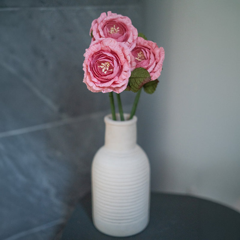 Englische Rose aus zartrosa Papier