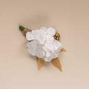 boutonniere-mariage-dore